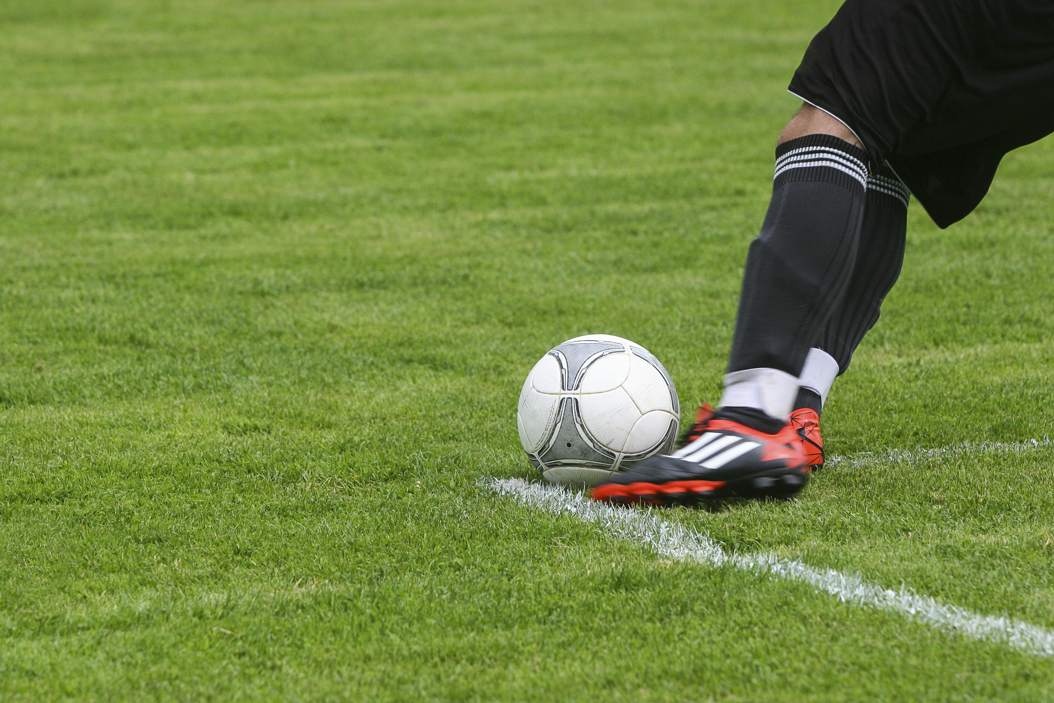 ¿Se puede jugar una Liga completa en una semana? Así es la Liga de Groenlandia