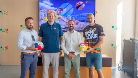 El Campeonato Mundial de Voleibol para veteranos en pista cubierta y playa llega a Benidorm en octubre El Campeonato Mundial de Voleibol para veteranos en pista cubierta y playa llega a Benidorm en octubre