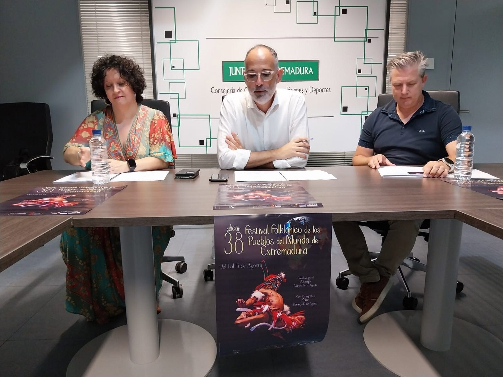 El XXXVIII Festival Folklórico de los Pueblos del Mundo de Extremadura hará parada en 69 localidades del 1 al 15 de agosto El XXXVIII Festival Folklórico de los Pueblos del Mundo de Extremadura hará parada en 69 localidades del 1 al 15 de agosto