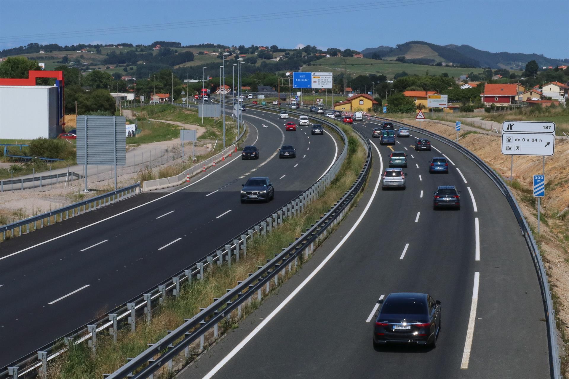 Dos tramos de la A-67 entre Polanco y Santander se cerrarán al tráfico durante esta noche Dos tramos de la A-67 entre Polanco y Santander se cerrarán al tráfico durante esta noche