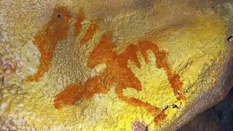 Las pinturas de la Cueva de Maltravieso, nominadas a Mejor Descubrimiento en los Premios Historia National Geographic Las pinturas de la Cueva de Maltravieso, nominadas a Mejor Descubrimiento en los Premios Historia National Geographic