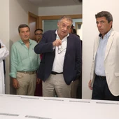 Mazón anuncia que el Consell va a aumentar el número de camas de hospitalización para la unidad de trastornos mentales Mazón anuncia que el Consell va a aumentar el número de camas de hospitalización para la unidad de trastornos mentales