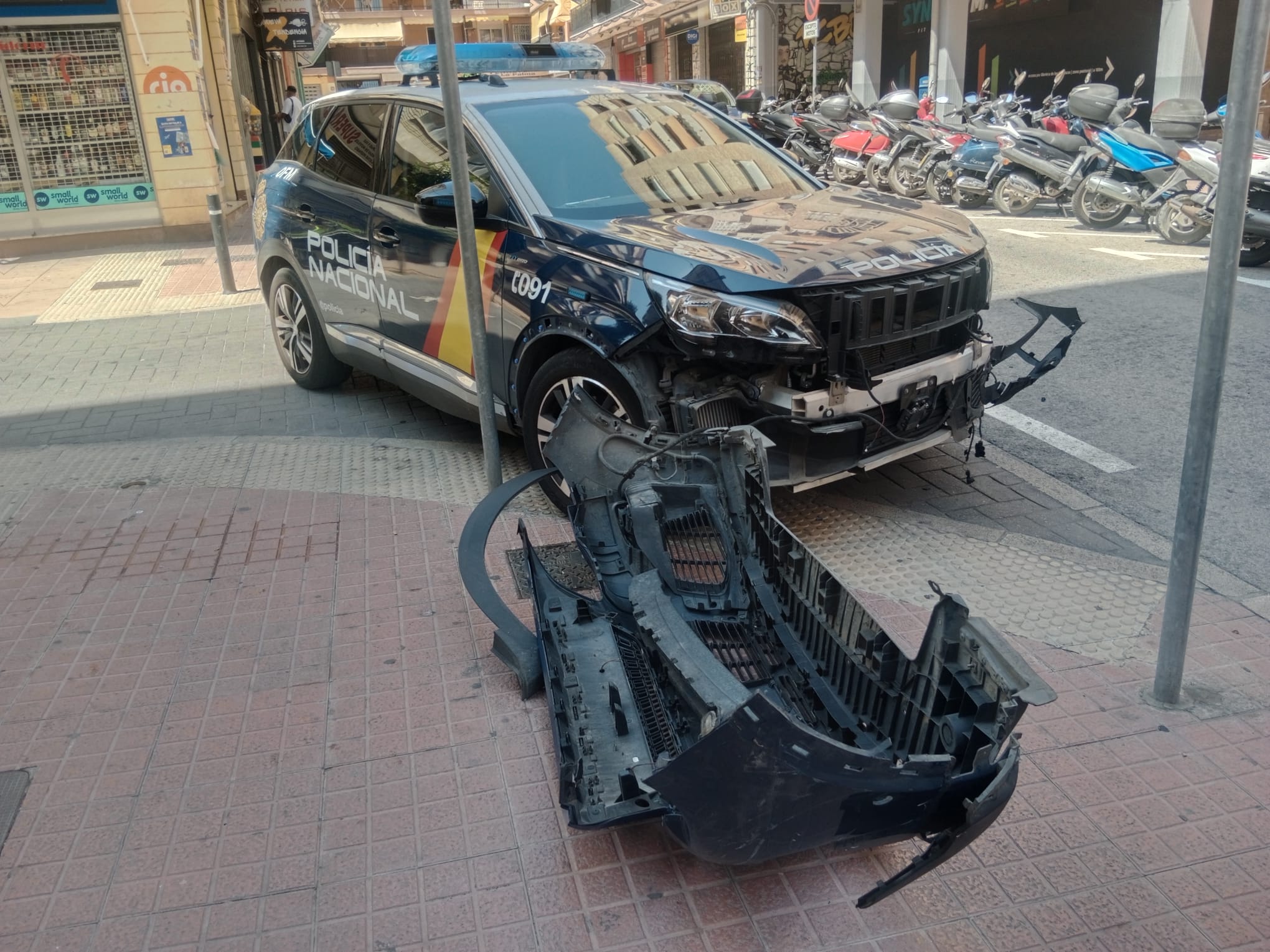 El SPPLB solicita la felicitación de la Policía Local de Benidorm y de la Nacional por lograr neutralizar a un conductor temerario El SPPLB solicita la felicitación de la Policía Local de Benidorm y de la Nacional por lograr neutralizar a un conductor temerario