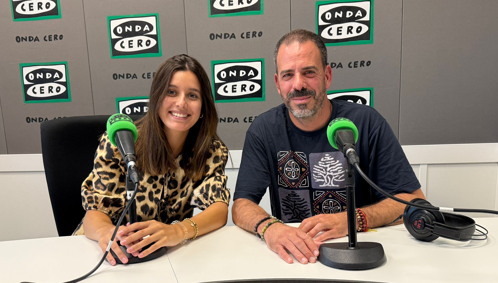 Luz, deseo y solidaridad en "La Noche de las 8.000 Velas" de la mano de Sergio Rodríguez Luz, deseo y solidaridad en "La Noche de las 8.000 Velas" de la mano de Sergio Rodríguez