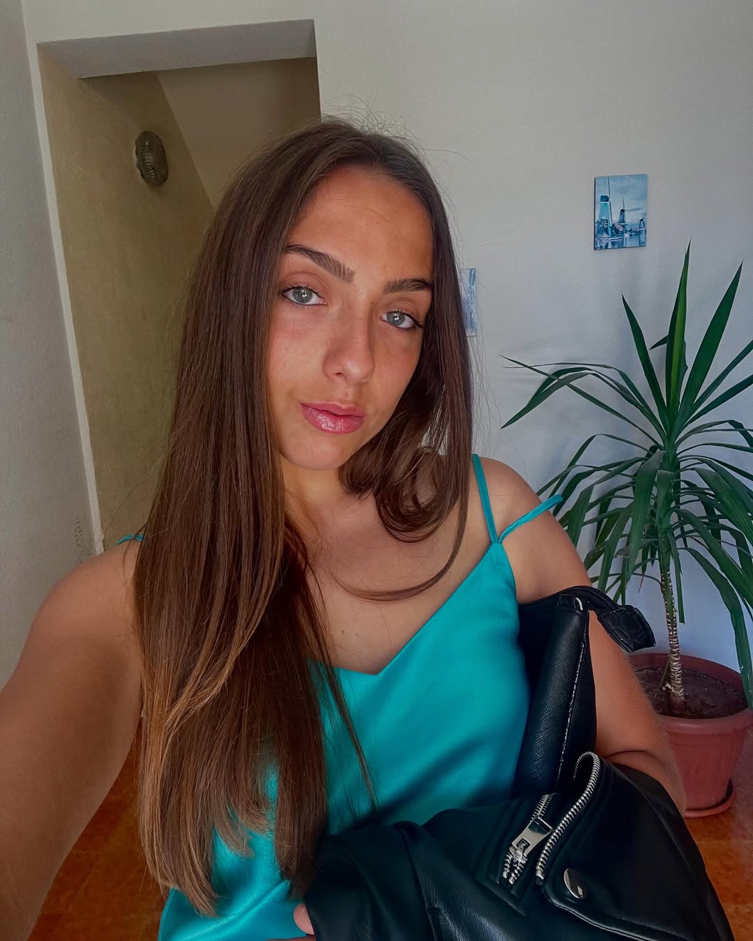 Muere una joven de 20 años en Palermo bajo extrañas circunstancias: "Demasiadas cosas no cuadran" Muere una joven de 20 años en Palermo bajo extrañas circunstancias: "Demasiadas cosas no cuadran"