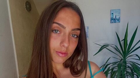Simona Cin&agrave; de 20 a&ntilde;os