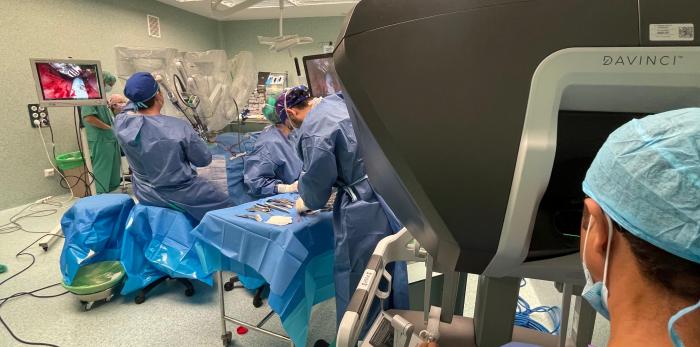 El Hospital Miguel Servet incorpora el sistema Da Vinci al servicio de Otorrinolaringología El Hospital Miguel Servet incorpora el sistema Da Vinci al servicio de Otorrinolaringología
