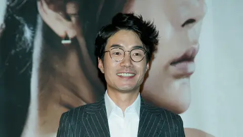 Hallan muerto el actor surcoreano Song Young-kyu en su coche Hallan muerto el actor surcoreano Song Young-kyu en su coche