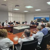 Firma del acuerdo entre la Consellería de Sanidad y el comite de empresa del Hospital de la Ribera Firma del acuerdo entre la Consellería de Sanidad y el comite de empresa del Hospital de la Ribera