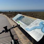 Renovada toda la señalética y paneles informativos de la Sierra de Santa Pola