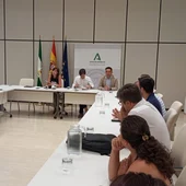 Imagen de la reunión convocada por la Consejería de Salud y Consumo de la Junta de Andalucía para abordar la necesidad de reforzar las medidas de prevención y control del vector en todo el territorio, debido a la aprición del mosquito del Nilo - CONSERJERÍA DE SALUD Y CONSUMO Imagen de la reunión convocada por la Consejería de Salud y Consumo de la Junta de Andalucía para abordar la necesidad de reforzar las medidas de prevención y control del vector en todo el territorio, debido a la aprición del mosquito del Nilo - CONSERJERÍA DE SALUD Y CONSUMO