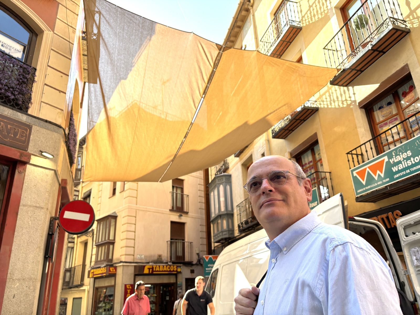 Los toldos de la calle Comercio de Toledo gustan a los vecinos Los toldos de la calle Comercio de Toledo gustan a los vecinos