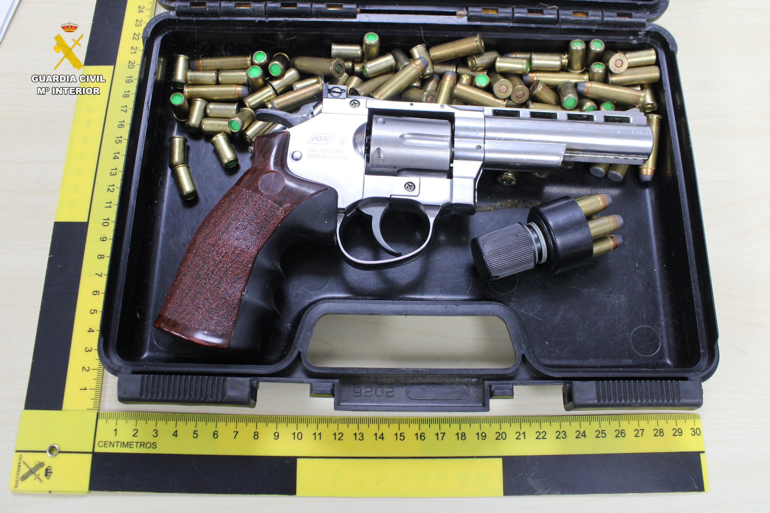 Detenido un hombre de 57 años por encerrar a su pareja y obligarla a mantener relaciones sexuales sin consentimiento Detenido un hombre de 57 años por encerrar a su pareja y obligarla a mantener relaciones sexuales sin consentimiento