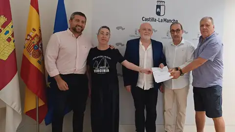 El Gobierno regional cede un local a la Asociación de Vecinos de San Antonio Abad de Albacete El Gobierno regional cede un local a la Asociación de Vecinos de San Antonio Abad de Albacete