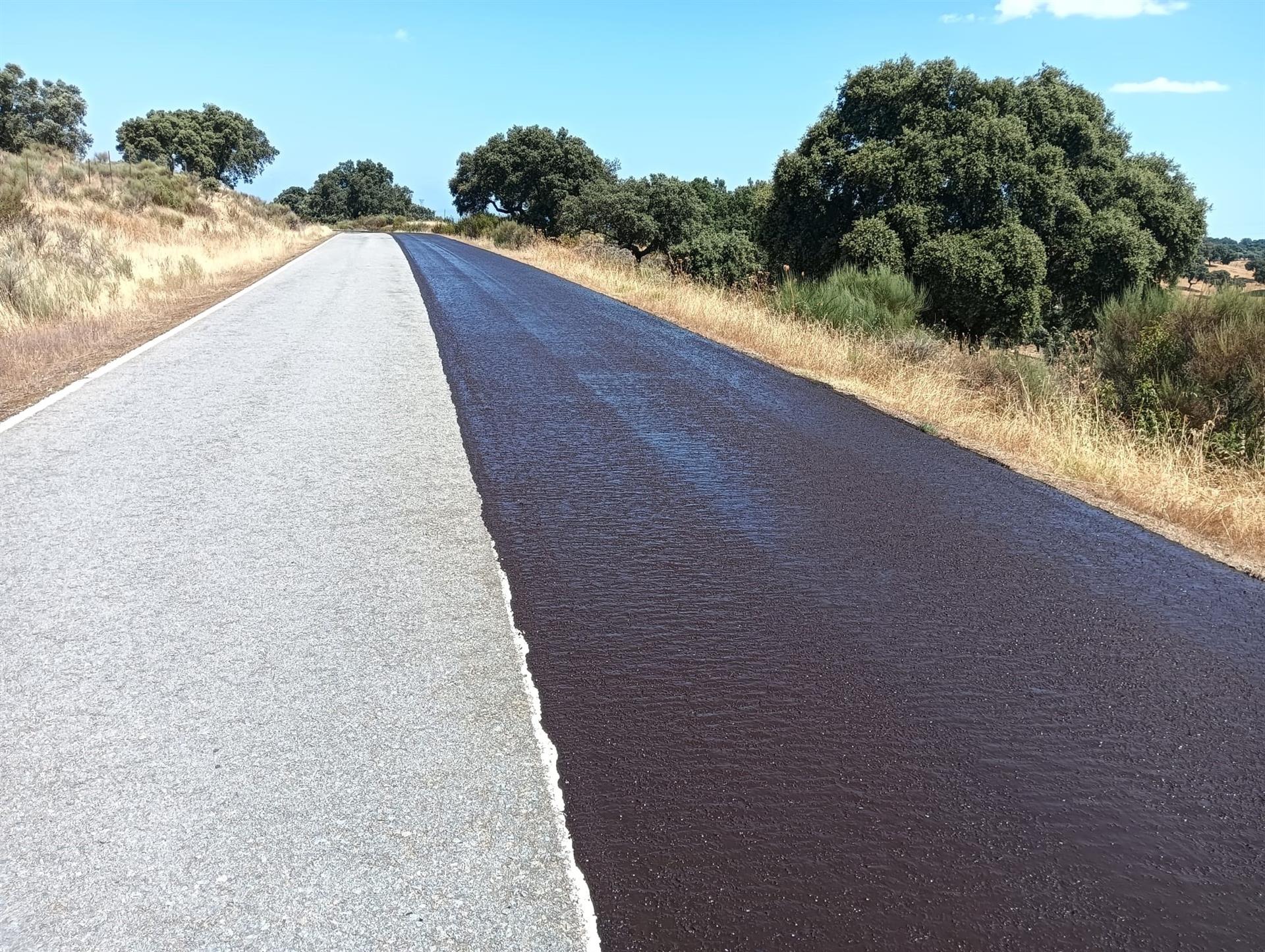 La Diputación de Cáceres realiza obras de rehabilitación en las carreteras CC-406, CC-407 y CC-408 La Diputación de Cáceres realiza obras de rehabilitación en las carreteras CC-406, CC-407 y CC-408