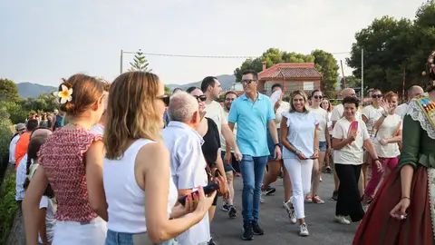Onda celebra una romería histórica para devolver al Salvador a su Ermitorio tras la restauración de su imagen y retablo Onda celebra una romería histórica para devolver al Salvador a su Ermitorio tras la restauración de su imagen y retablo