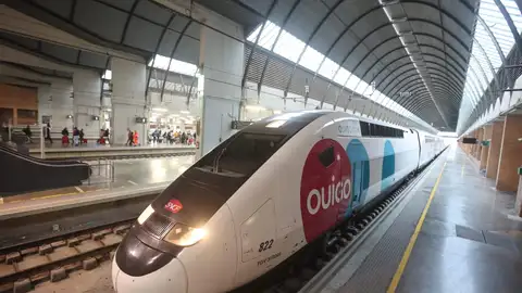 Archivo - Tren de Ouigo en la estación de Santa Justa. - OUIGO - Archivo Archivo - Tren de Ouigo en la estación de Santa Justa. - OUIGO - Archivo