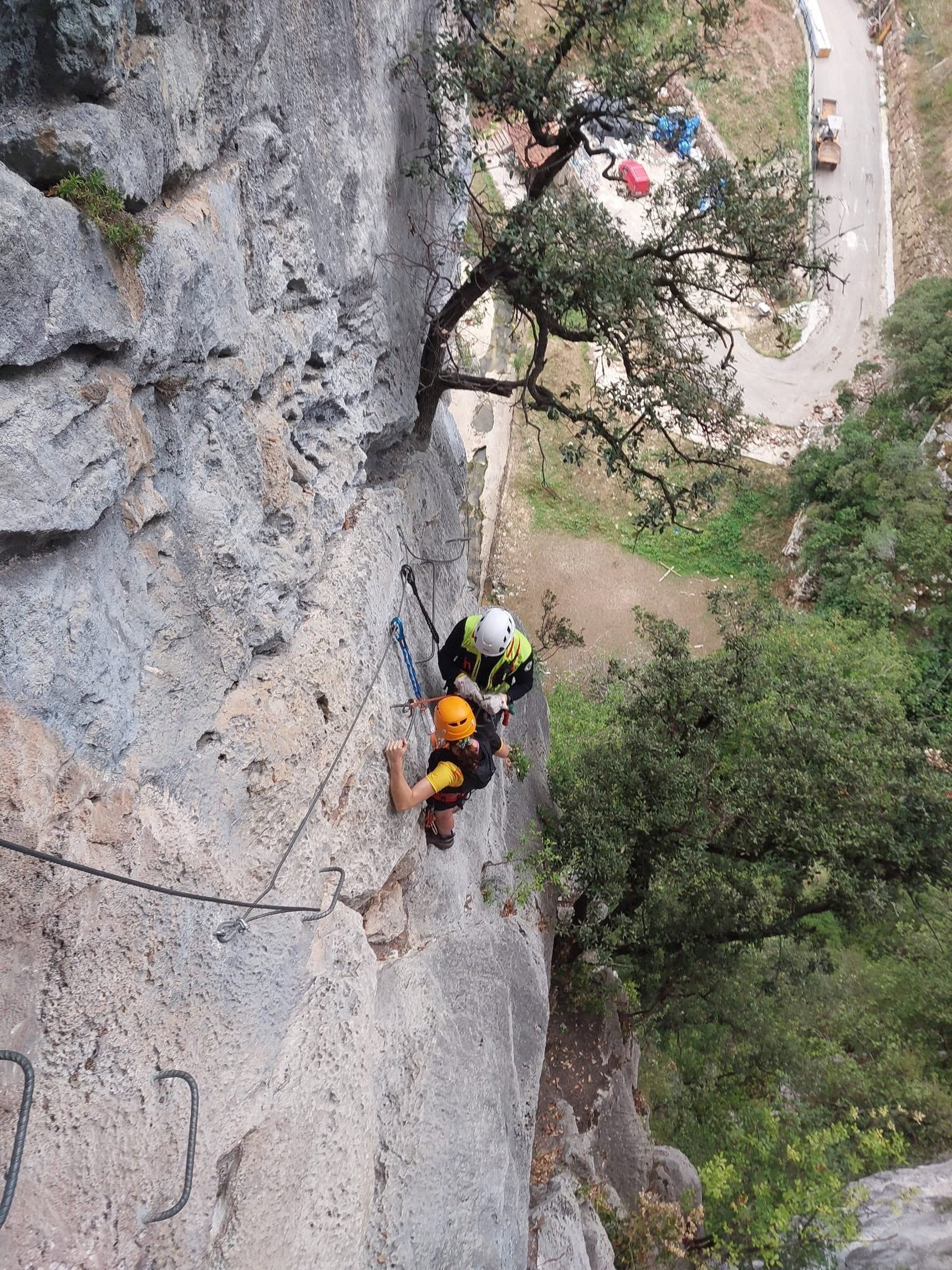Rescatadas dos mujeres de San Sebastián en la vía ferrata de La Hermida Rescatadas dos mujeres de San Sebastián en la vía ferrata de La Hermida