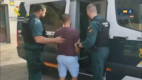 Uno de los detenidos Uno de los detenidos