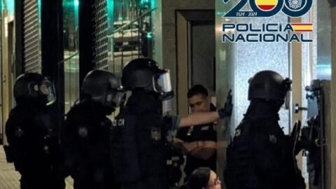La Polic&iacute;a evita el suicidio de un hombre con su escopeta en A Coru&ntilde;a