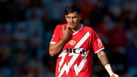 El Rayo compra al Villarreal el 50% de los derechos restantes de Ratiu