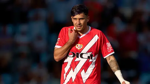 El Rayo compra al Villarreal el 50% de los derechos restantes de Ratiu El Rayo compra al Villarreal el 50% de los derechos restantes de Ratiu