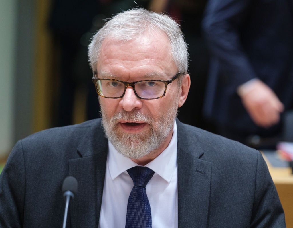 El embajador austriaco ante la UE dimite por estar vinculado con un blog de relatos sexuales El embajador austriaco ante la UE dimite por estar vinculado con un blog de relatos sexuales