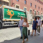 Los nuevos camiones de recogida de RSU reforzarán el servicio en la costa de Orihuela después de semanas de graves deficiencias 