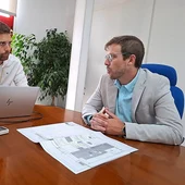 El subdelegado del Gobierno en Sevilla, Francisco Toscano, junto con Fernando Ávila, gerente del Hospital Psiquiátrico Penitenciario. - SUBDELEGACIÓN DEL GOBIERNO El subdelegado del Gobierno en Sevilla, Francisco Toscano, junto con Fernando Ávila, gerente del Hospital Psiquiátrico Penitenciario. - SUBDELEGACIÓN DEL GOBIERNO