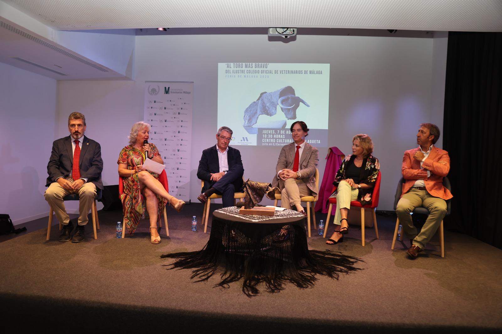 El Colegio de Veterinarios de Málaga ha presentado la XIX edición del Trofeo Taurino ‘Al Toro Más Bravo’ de la Feria de Málaga 2025 El Colegio de Veterinarios de Málaga ha presentado la XIX edición del Trofeo Taurino ‘Al Toro Más Bravo’ de la Feria de Málaga 2025