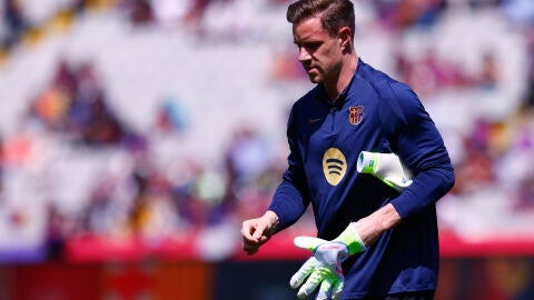 Ter Stegen rompe su silencio sobre su operaci&oacute;n y el conflicto con el Bar&ccedil;a: "La decisi&oacute;n fue plenamente aprobada por el club"