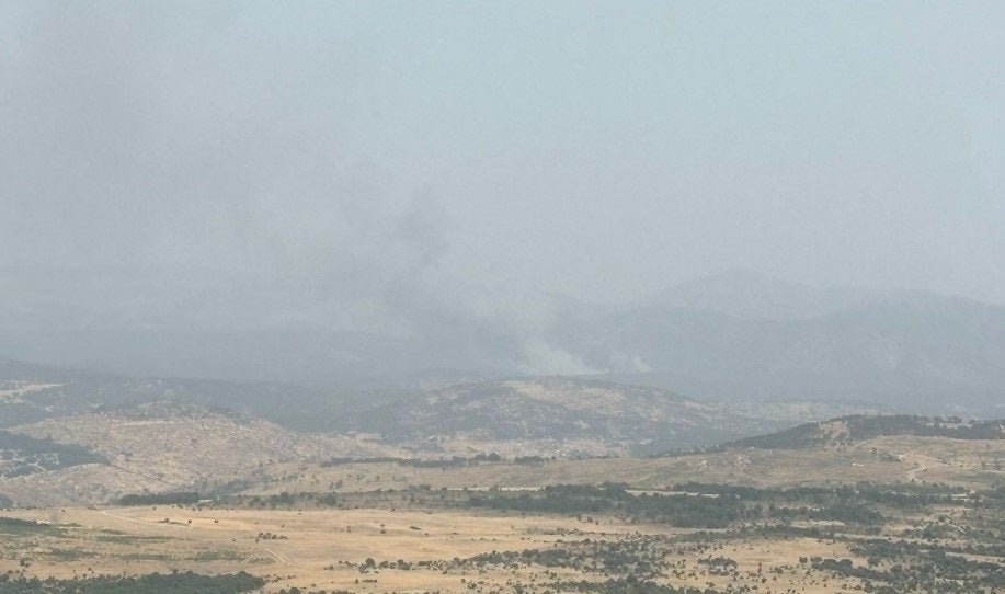 Suspendida la circulación de trenes entre Madrid y Ávila por el incendio en San Bartolomé de Pinares Suspendida la circulación de trenes entre Madrid y Ávila por el incendio en San Bartolomé de Pinares
