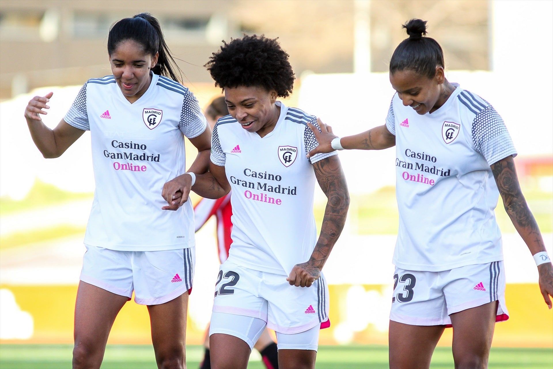 Sheyla Andrino cuenta su experiencia en las sesiones de la AFE para futbolistas que buscan equipo: "Estoy encantada de estar aquí" Sheyla Andrino cuenta su experiencia en las sesiones de la AFE para futbolistas que buscan equipo: "Estoy encantada de estar aquí"
