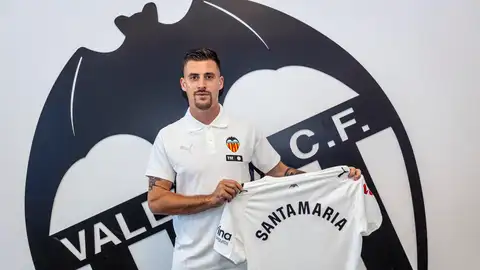 Santamaria: “El Valencia tiene una gran historia, para mí es increíble, quería jugar aquí” Santamaria: “El Valencia tiene una gran historia, para mí es increíble, quería jugar aquí”