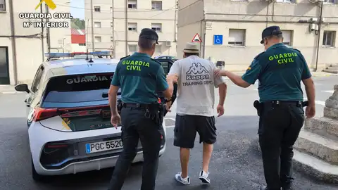 2 detidos por roubos en polígonos industriais 2 detidos por roubos en polígonos industriais