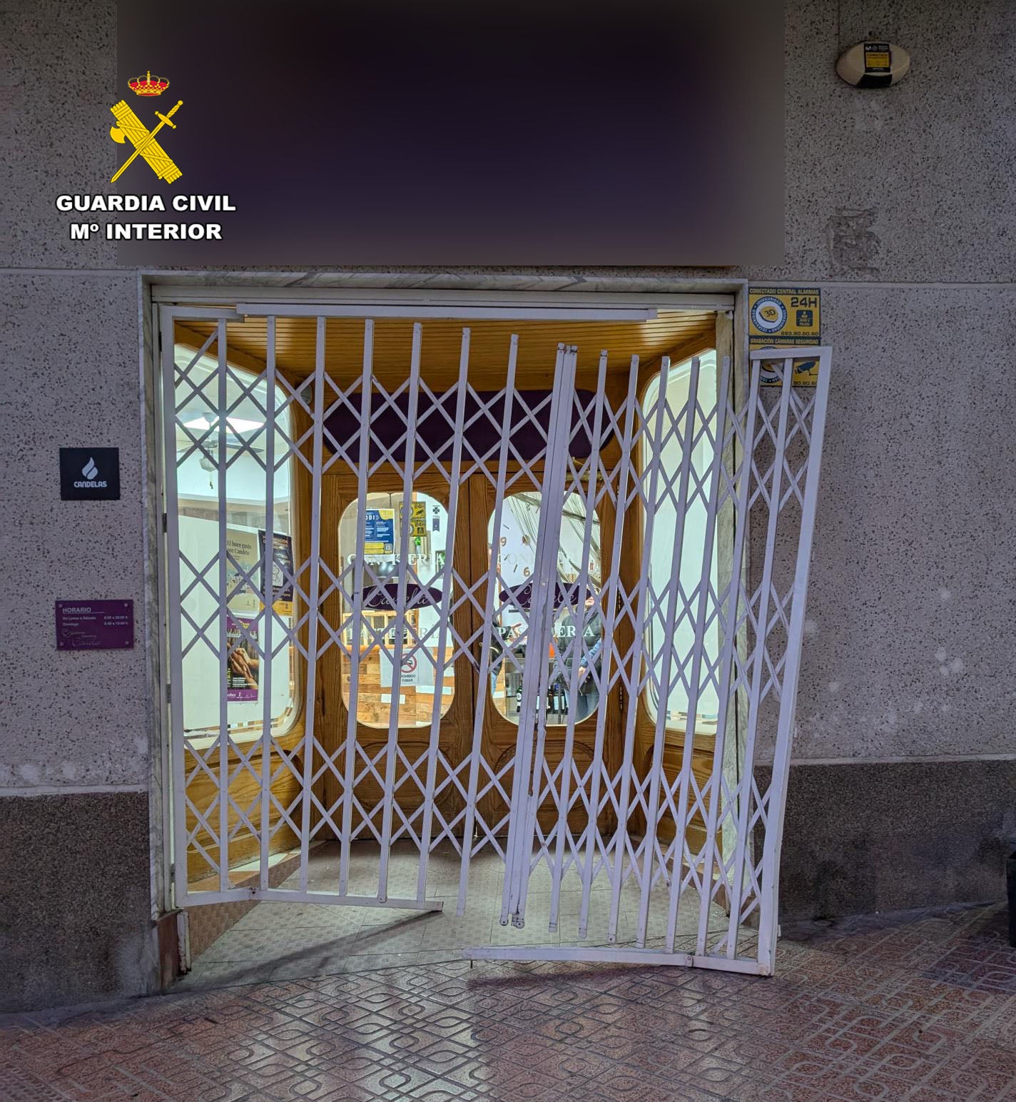 Detenidas tres personas por el robo en diez establecimientos públicos y en una vivienda habitada de Caudete Detenidas tres personas por el robo en diez establecimientos públicos y en una vivienda habitada de Caudete