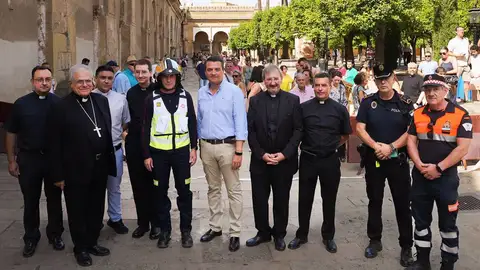 Deán de la Catedral apunta a "daño muy pequeño" en la Mezquita a falta de informes técnicos Deán de la Catedral apunta a "daño muy pequeño" en la Mezquita a falta de informes técnicos