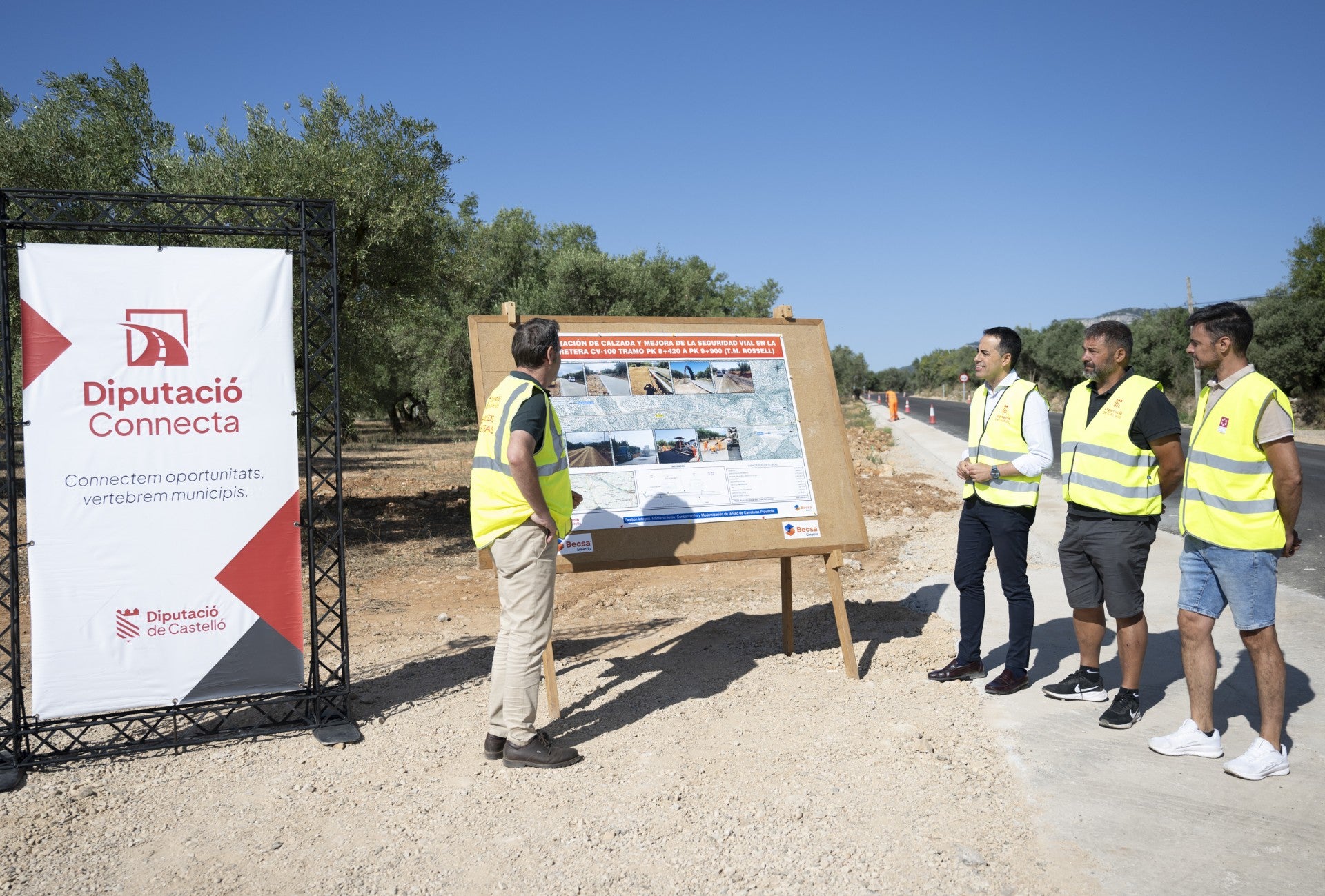 La Diputación de Castellón mejora la carretera CV-100 en Rossell para reforzar la seguridad y las comunicaciones La Diputación de Castellón mejora la carretera CV-100 en Rossell para reforzar la seguridad y las comunicaciones