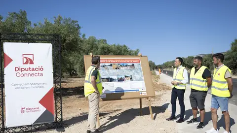La Diputación de Castellón mejora la carretera CV-100 en Rossell para reforzar la seguridad y las comunicaciones La Diputación de Castellón mejora la carretera CV-100 en Rossell para reforzar la seguridad y las comunicaciones