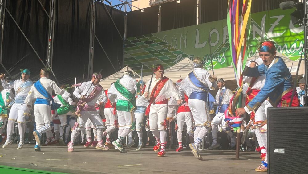 Los Danzantes hoy en su actuación en la Fiesta del Comercio