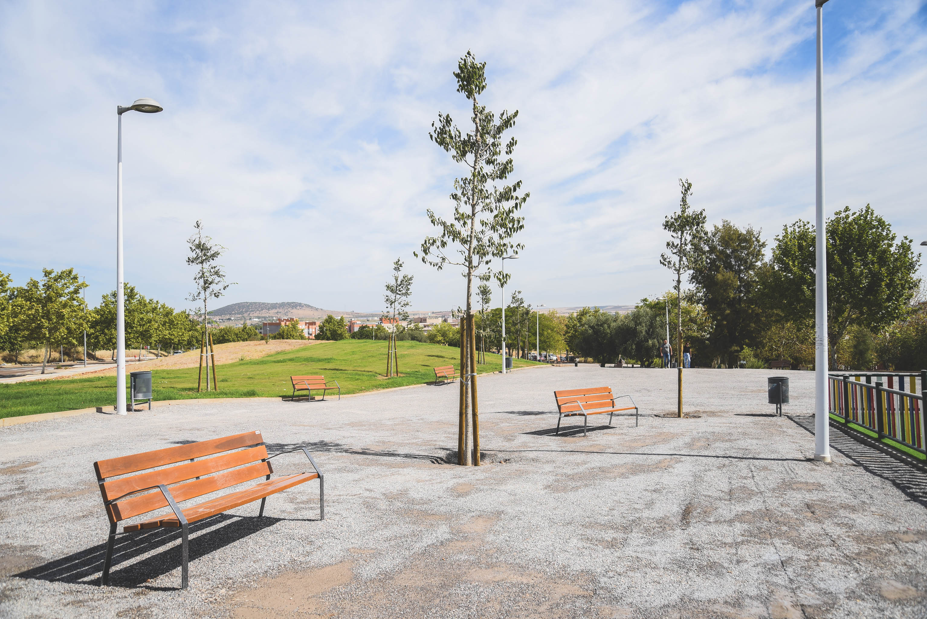 El ayuntamiento busca renovar su mobiliario urbano con el objetivo de "mejorar el bienestar de la ciudadanía emeritense" El ayuntamiento busca renovar su mobiliario urbano con el objetivo de "mejorar el bienestar de la ciudadanía emeritense"