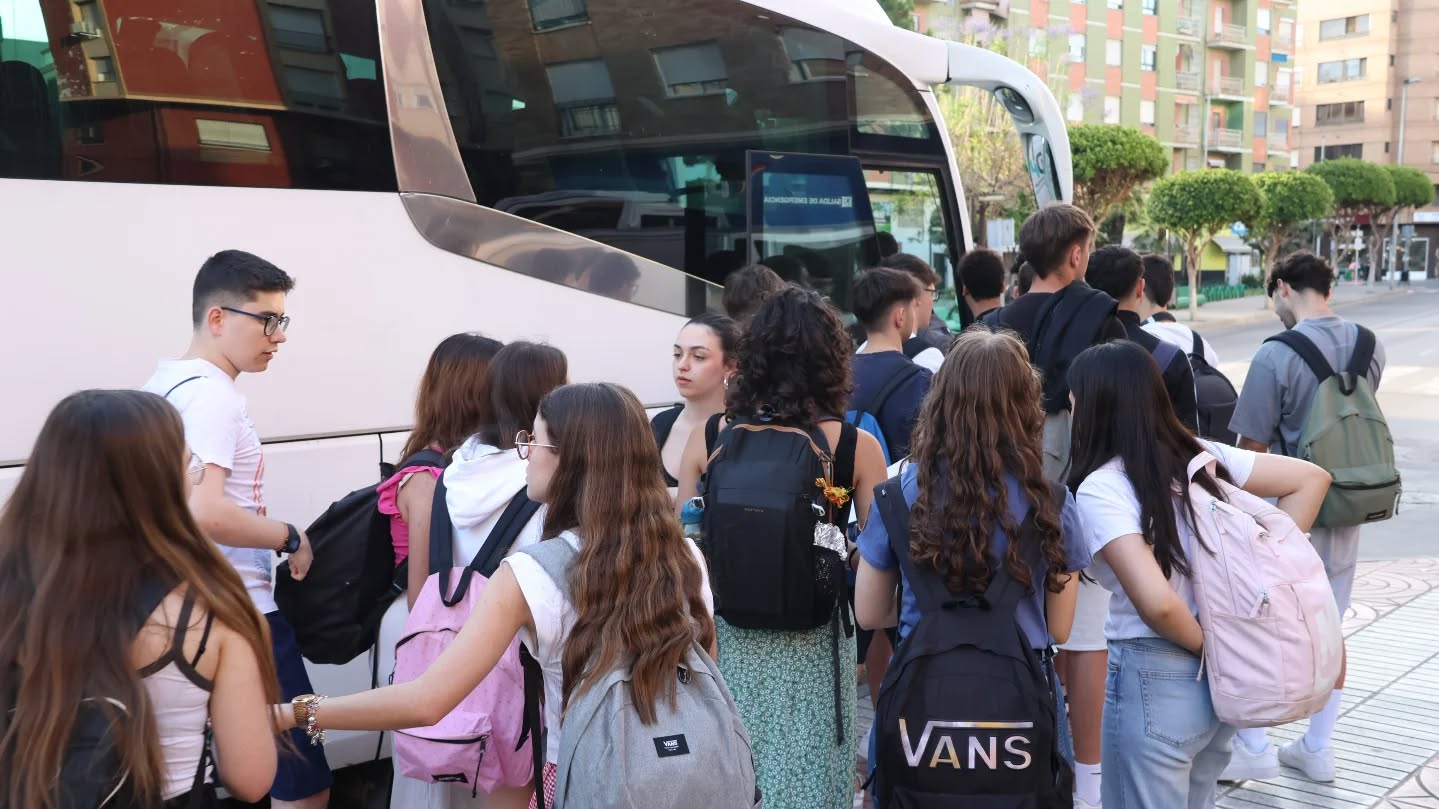 Onda ofrece un servicio de bus gratuito para 400 estudiantes con el nuevo Carnet MobilisGo Onda ofrece un servicio de bus gratuito para 400 estudiantes con el nuevo Carnet MobilisGo