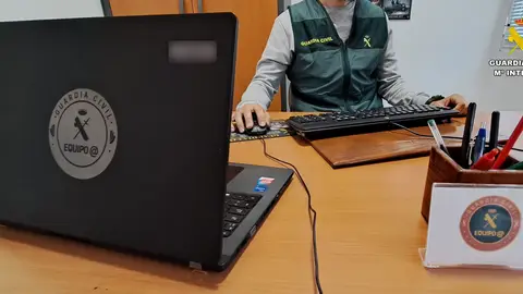 La Guardia Civil de Albacete detiene a una persona por extorsión y blanqueo de capitales La Guardia Civil de Albacete detiene a una persona por extorsión y blanqueo de capitales