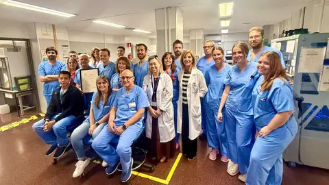 Equipo del Hospital Doctor Balmis Equipo del Hospital Doctor Balmis