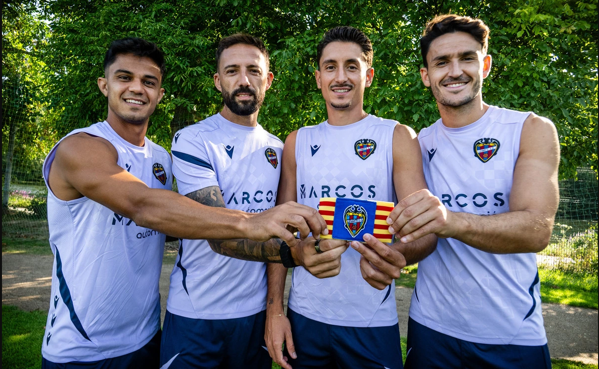 Pablo Martínez, Morales, Brugué y Elguezábal los capitanes del Levante UD en su regreso a primera Pablo Martínez, Morales, Brugué y Elguezábal los capitanes del Levante UD en su regreso a primera