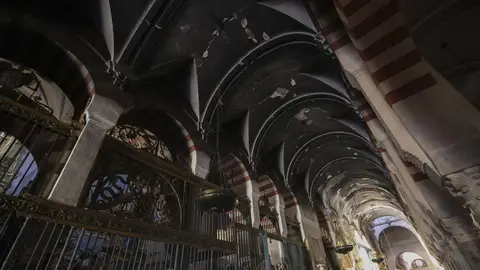 Así ha quedado la Mezquita de Córdoba tras el incendio del pasado viernes Así ha quedado la Mezquita de Córdoba tras el incendio del pasado viernes
