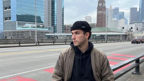Pablo P&eacute;rez M&aacute;s All&aacute; de Casa
