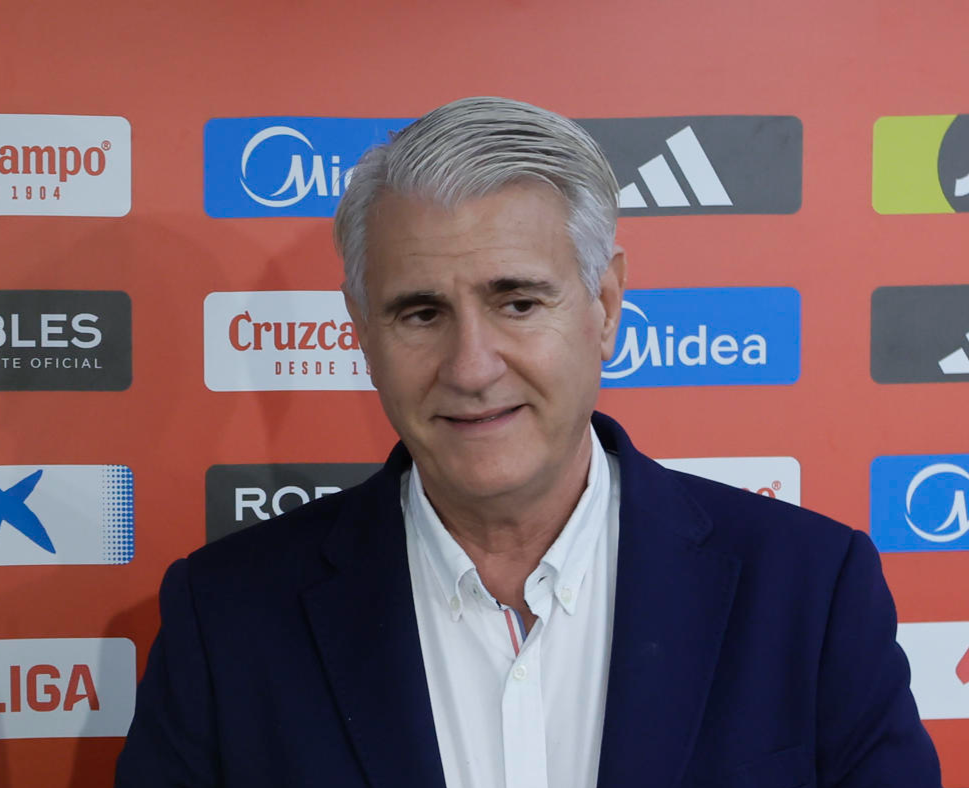 Cordón: "En las tres primeras jornadas habrá jugadores no inscritos, pero no es una tragedia" Cordón: "En las tres primeras jornadas habrá jugadores no inscritos, pero no es una tragedia"