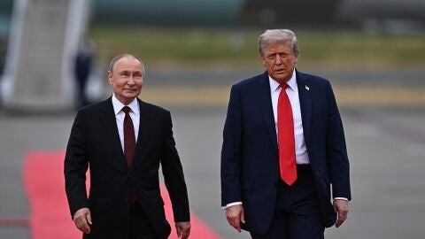 Trump y Putin no llegan a un acuerdo por la paz en Ucrania y se emplazan a una segunda reuni&oacute;n