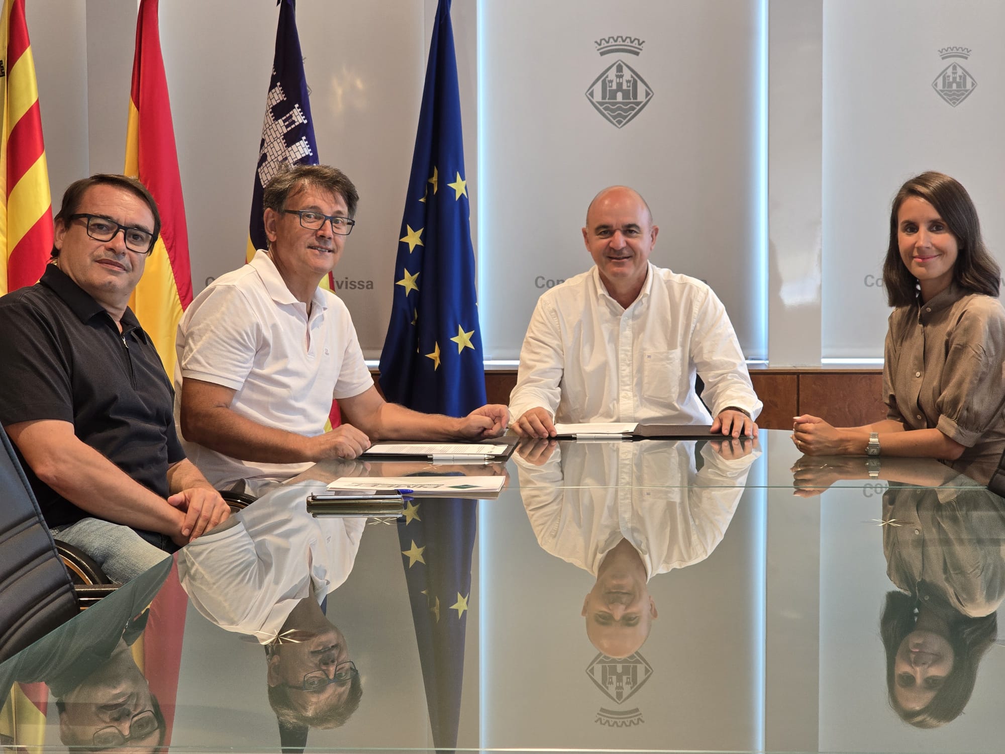 José Javier Marí Noguera: “Este convenio con el Consell es básico para mantener vivo el comercio local de Ibiza y Formentera” José Javier Marí Noguera: “Este convenio con el Consell es básico para mantener vivo el comercio local de Ibiza y Formentera”